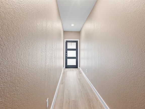 4th image of 38527 Winding Meadows Dr