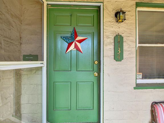 4th image of 1732 37th St