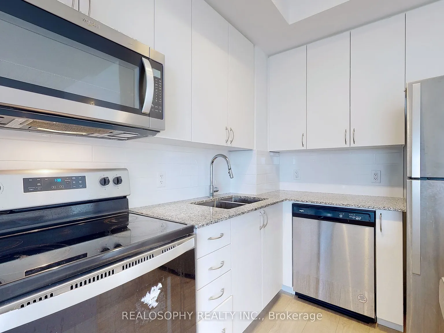 2 bed, $2,700 — Photo 4