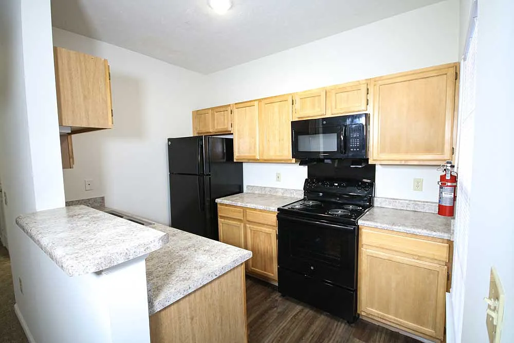 Limestone Crossing Apartments — Photo 1