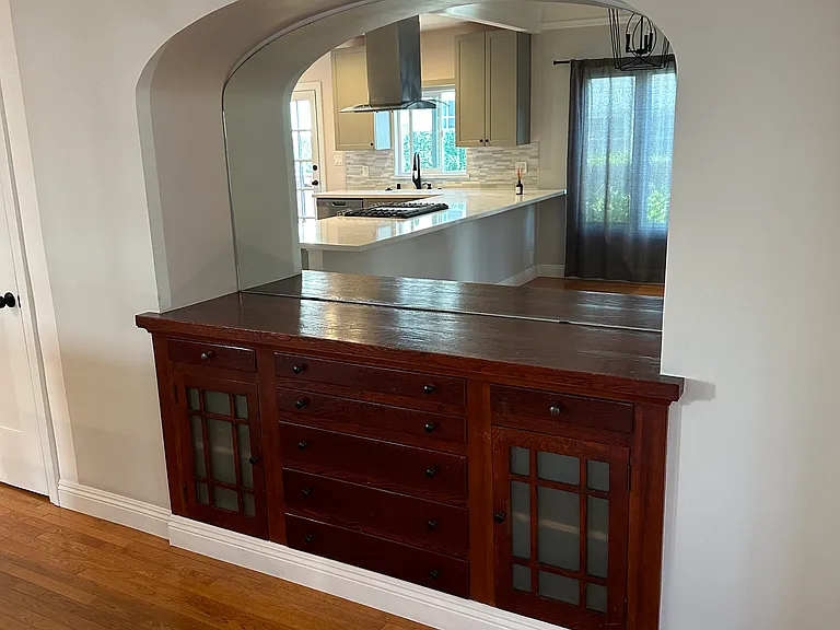 845 N Kilkea Dr — Photo 10