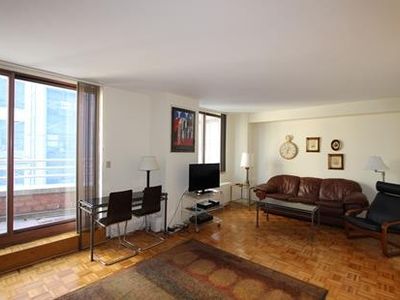 350 W 50th St APT 5V, New York, NY, 10019