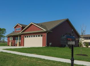 1608 Gypsy Moth Dr, Columbia, MO 65202