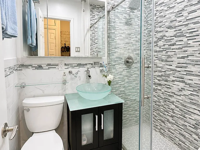 311 E 84th St #5B — Photo 3
