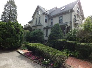 39 Beechwood St APT 3, Cohasset, MA 02025