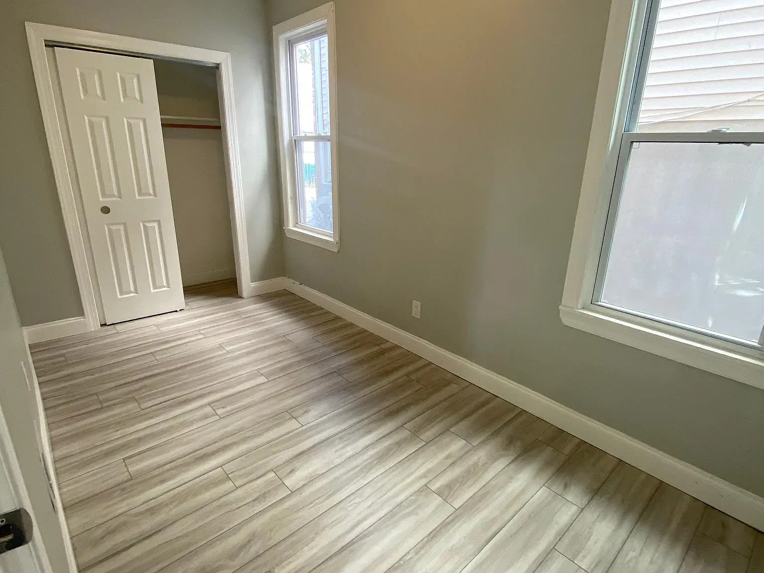 3 bed, $1,975 — Photo 4