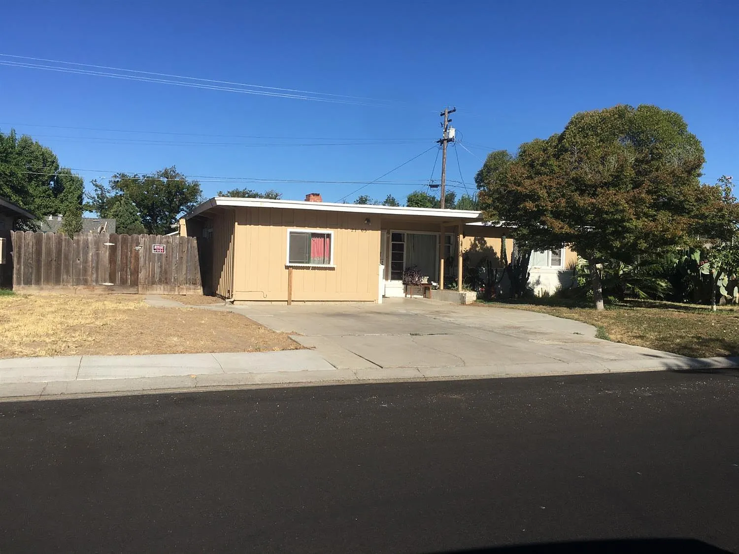 2105 Potter Ave photo 1