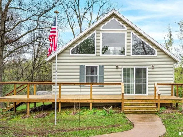 488 Greenbriar Ct, Dahinda, IL 61428