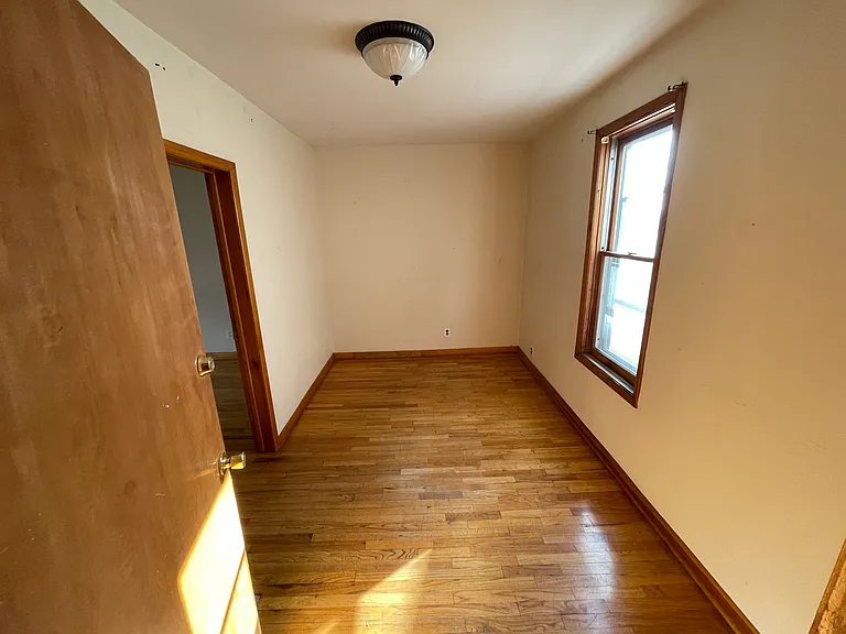44 Vreeland Ave #1 — Photo 10