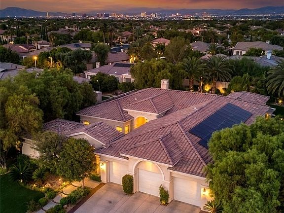 4th image of 10925 Iris Canyon Ln