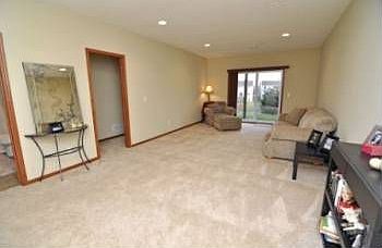 3rd image of 15491 Junegrass Ln