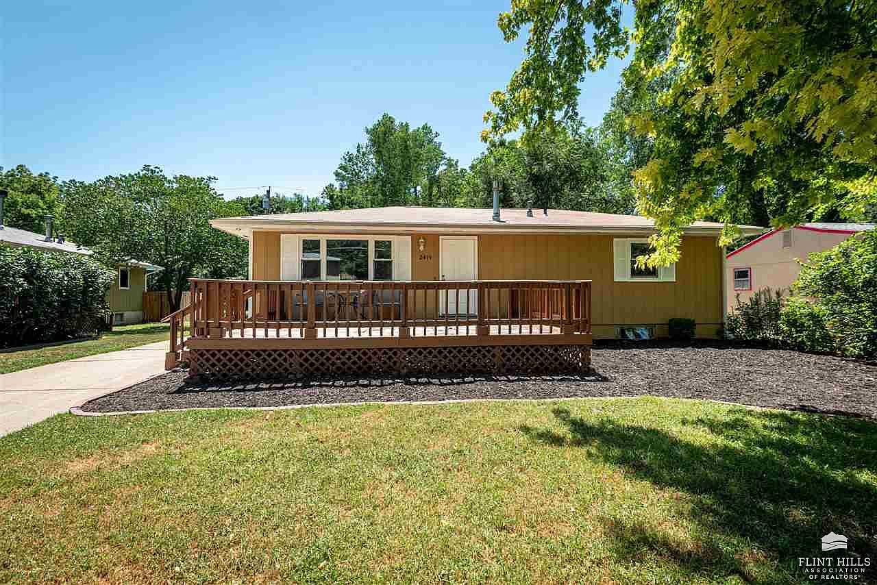 2419 Justin Dr, Manhattan, KS 66502 MLS 20232024 Zillow