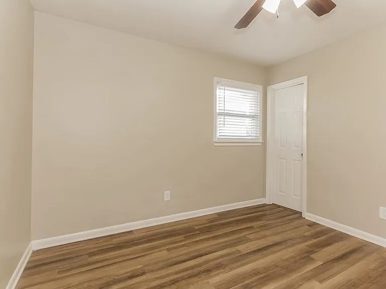 5401 Venado St — Photo 9