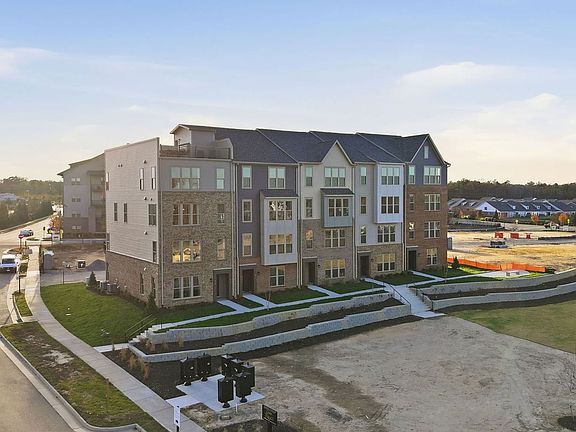 4th image of 6919 Cosby Village Ter
