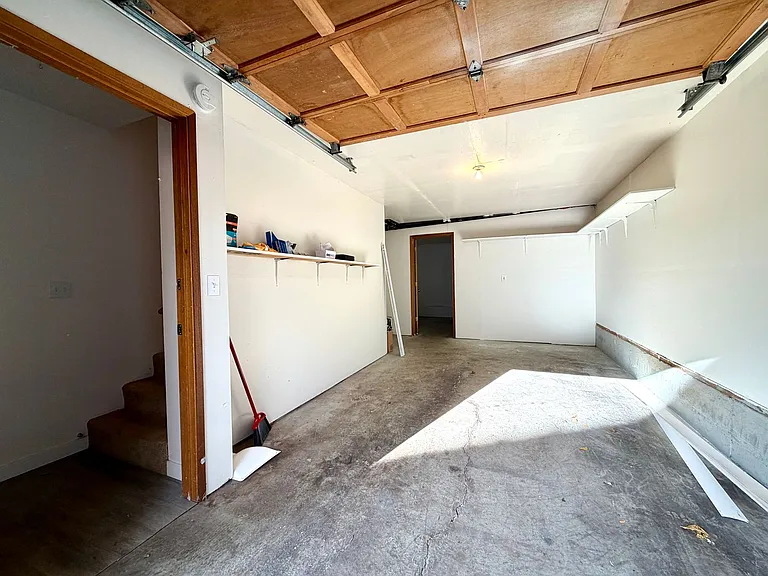 4447 SW Garden Home Rd — Photo 4