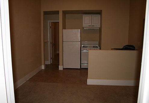 1st image of 304 E 4th St APT B