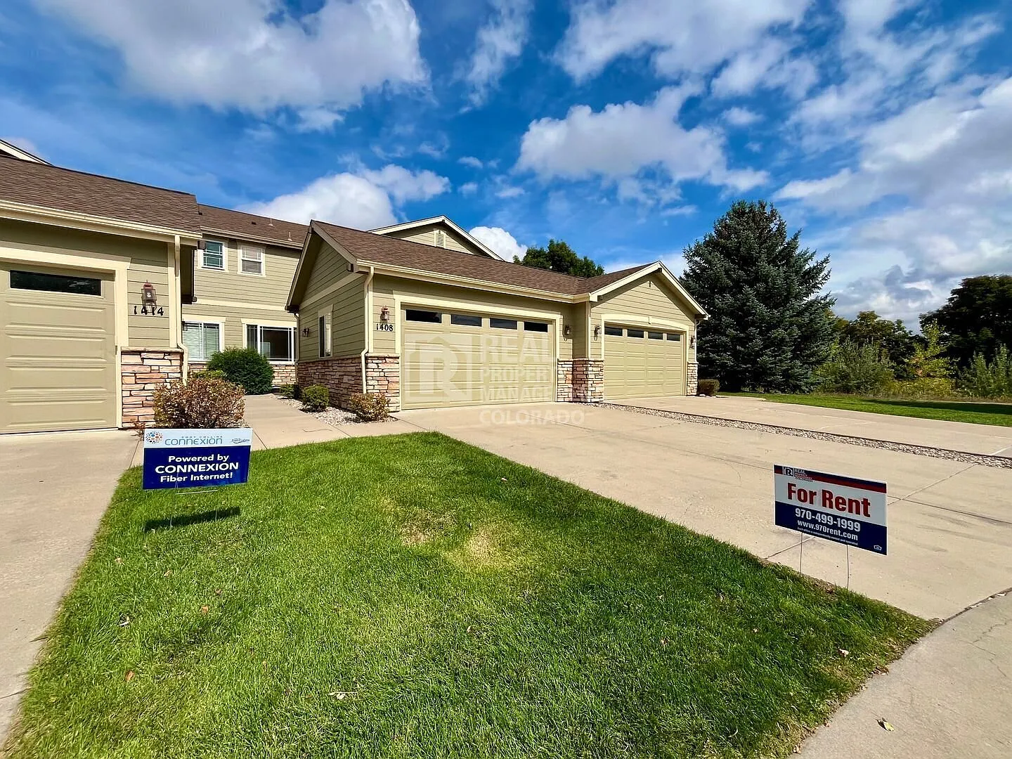 Spacious Southwest Fort Collins Townhome with A/C, Fireplace & 2-Car Garage in Poudre School Dist... — Photo 1