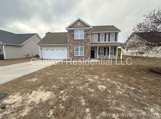 3628 Crosswinds Dr, Hope Mills, NC 28348