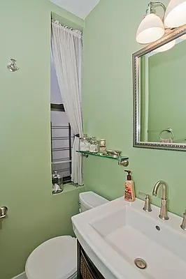 Sold by R New York | media 5