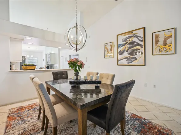 6820 Beach Resort Dr, Naples, FL