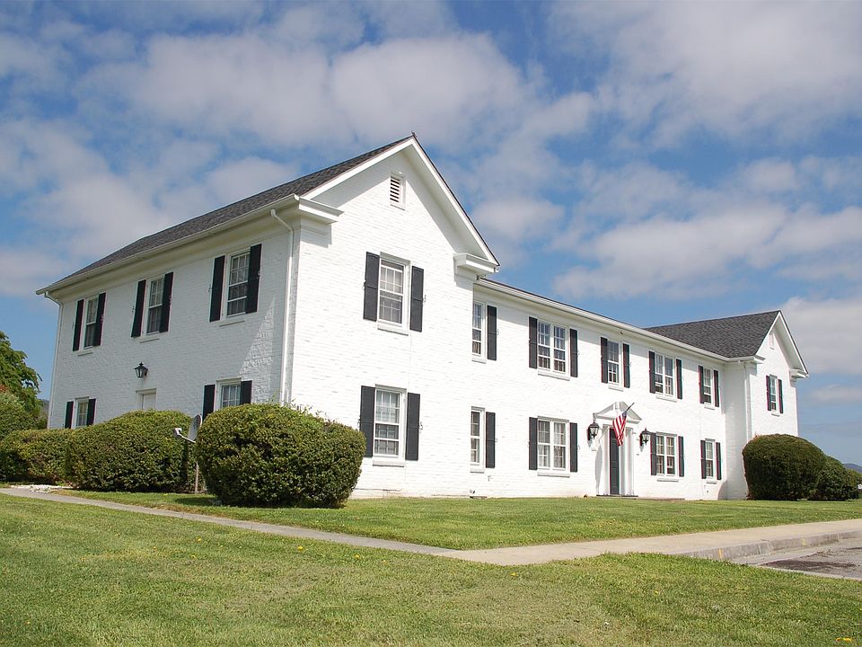1st image of 6502 Carefree Ln APT 5