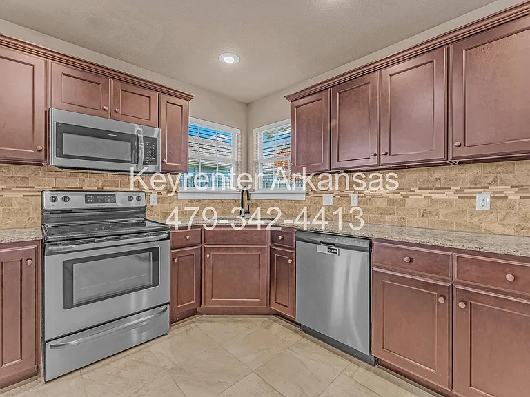3904 Kirkbridge Pl — Photo 9