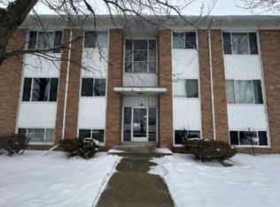 4245 Quarry Rd #6, Wyandotte, MI 48192