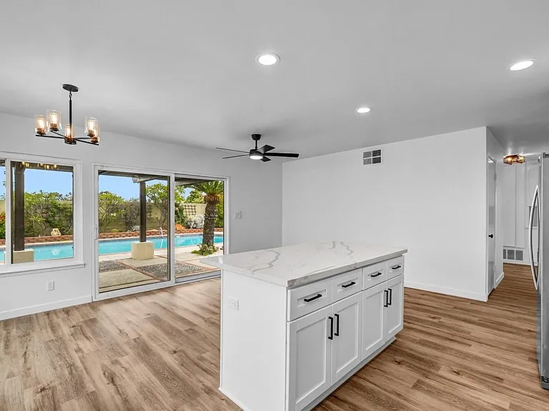 16560 Elm Haven Dr — Photo 13