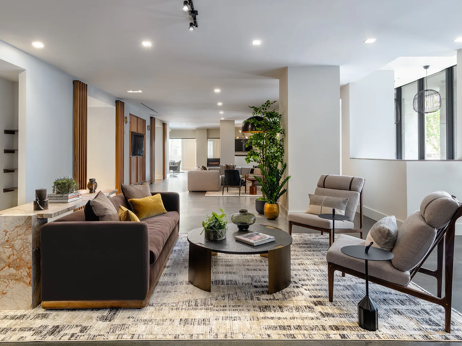 Hudson House West — Photo 1