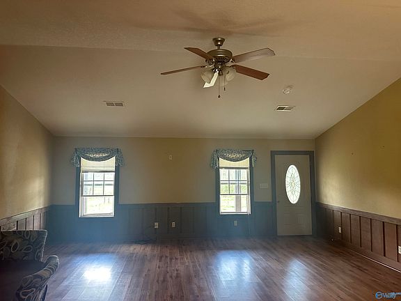 3rd image of 293 Mark Whitt Rd