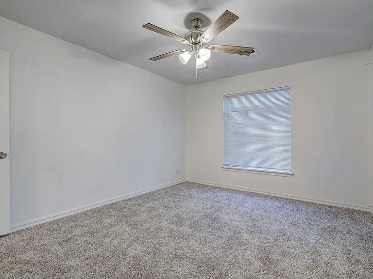 2701 NW 48th St — Photo 55