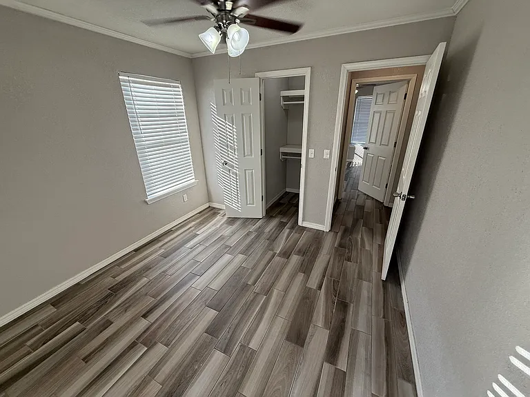 819 Hardy Springs Cir #D — Photo 16