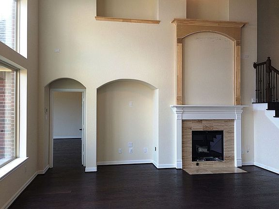 3rd image of 5903 White River Pass Ln