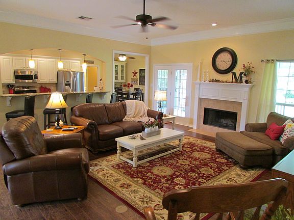 Open Living Area