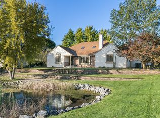30 Suzanne Ln, Mount Pleasant, WI 53406