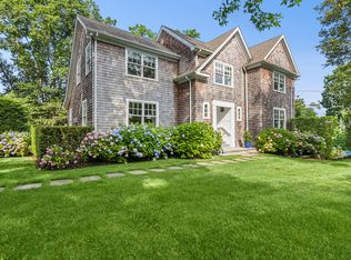 3 Burkeshire Dr, Sag Harbor, NY 11963