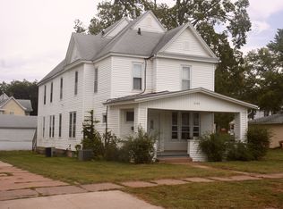 2122 Olive St #1, Cedar Falls, IA 50613