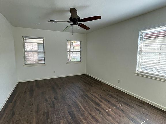 5th image of 903 Lois St Unit 10