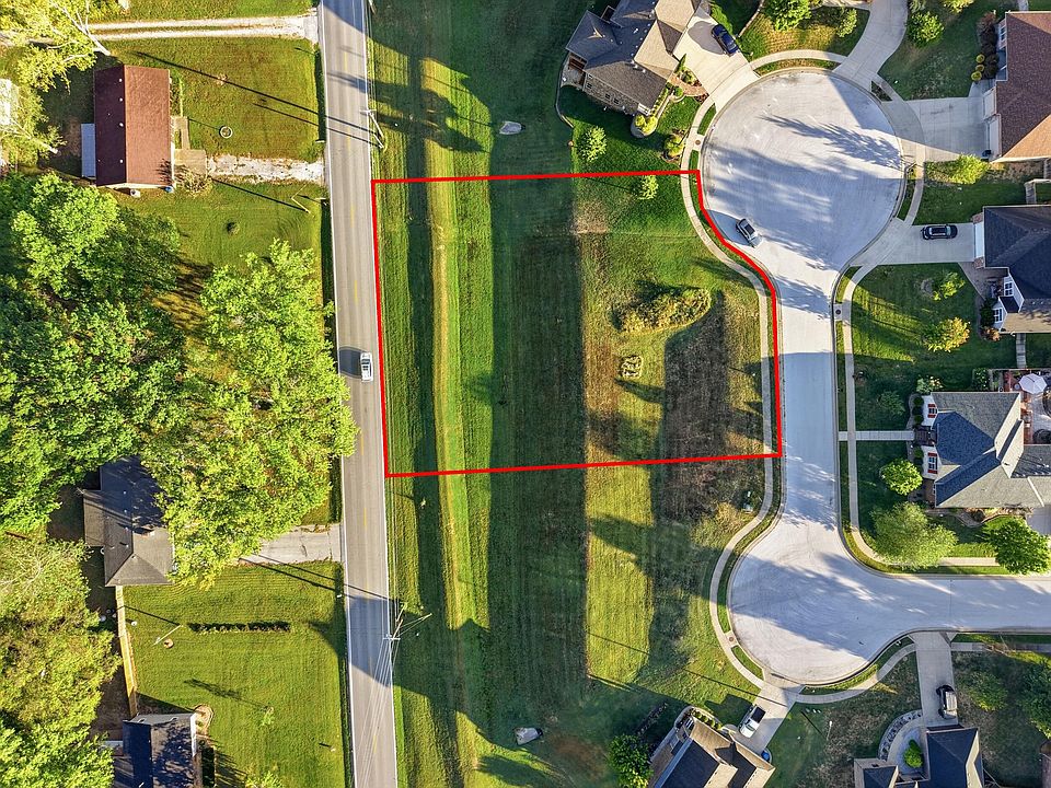 1st image of 625 N Lincoln Court
