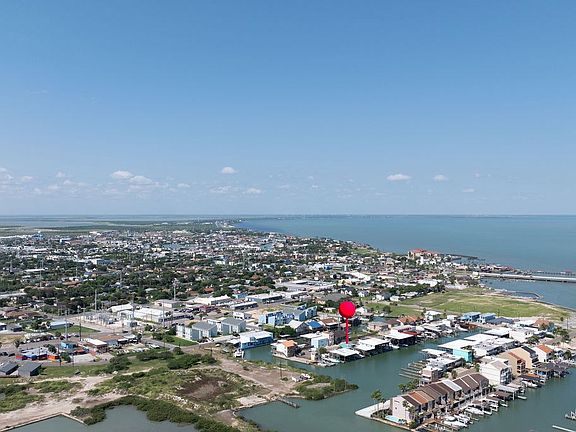 4th image of 5 Windward Dr
