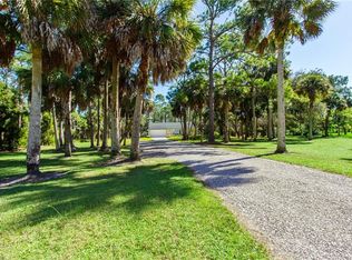 540 5th St NW, Naples, FL 34120