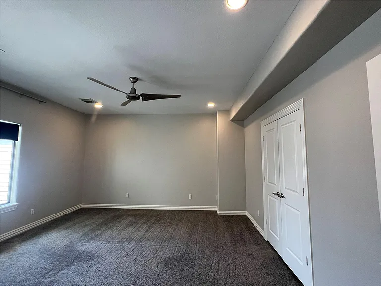 2314 Camden Dr — Photo 16