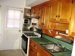 14959 15th Rd, Whitestone, NY 11357