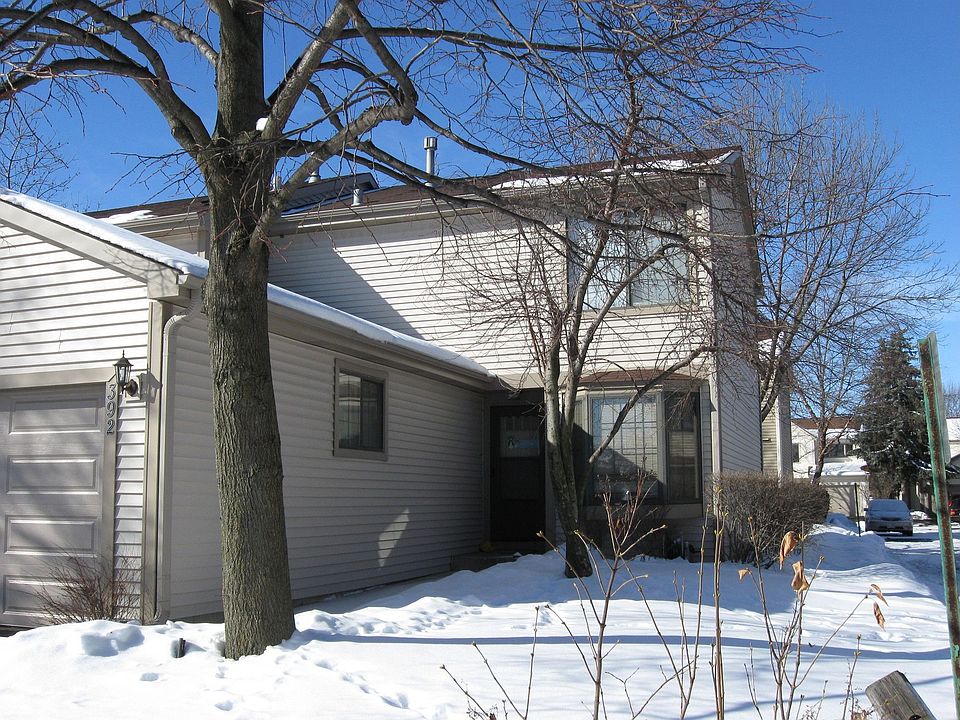 1st image of 392 E Forest Knoll Dr