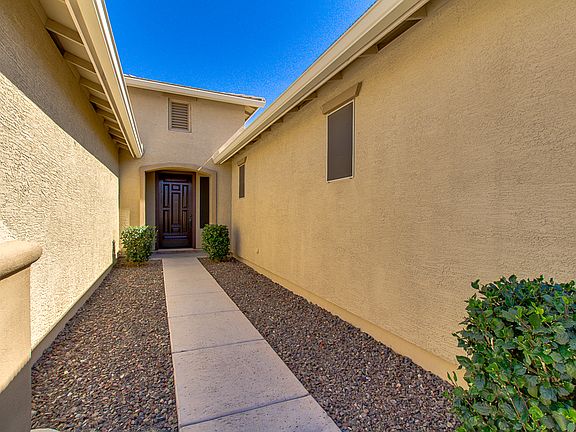 4th image of 2524 E Donato Dr