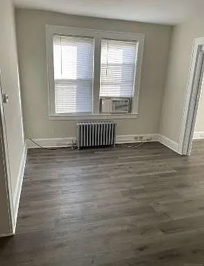 98-100 Windsor St #2-R — Photo 2