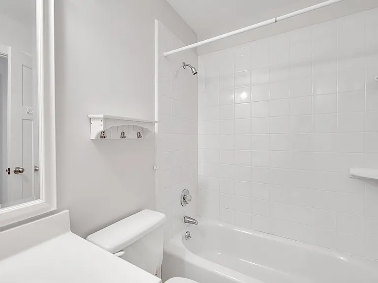 1210 Mendenhall Ct — Photo 27