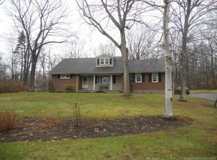 1088 Bartholomew Rd, Middletown, CT 06457