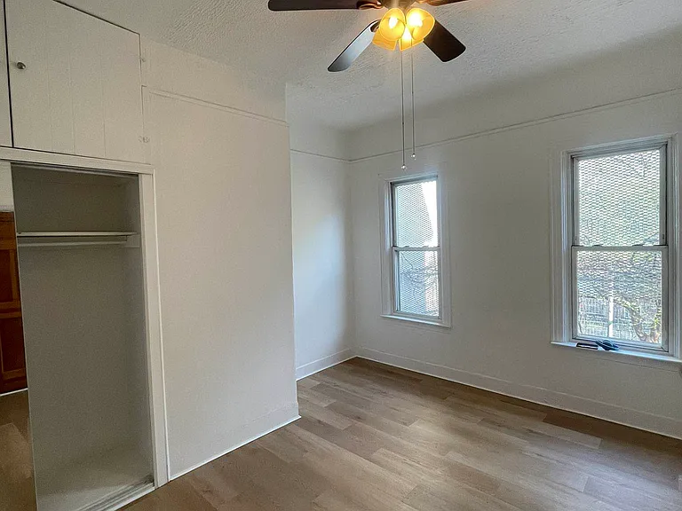 2322 Cambreleng Ave #1 — Photo 7