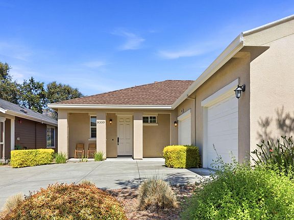 2nd image of 9333 Oak Trail Circle